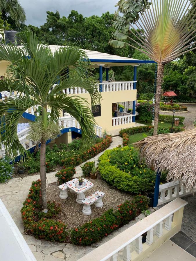 Sana El Jardin Secreto Hostel Santiago De Los Caballeros Bagian luar foto